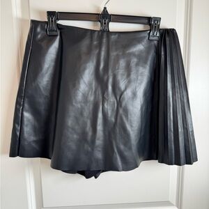 Ces‎ Femme faux leather skort